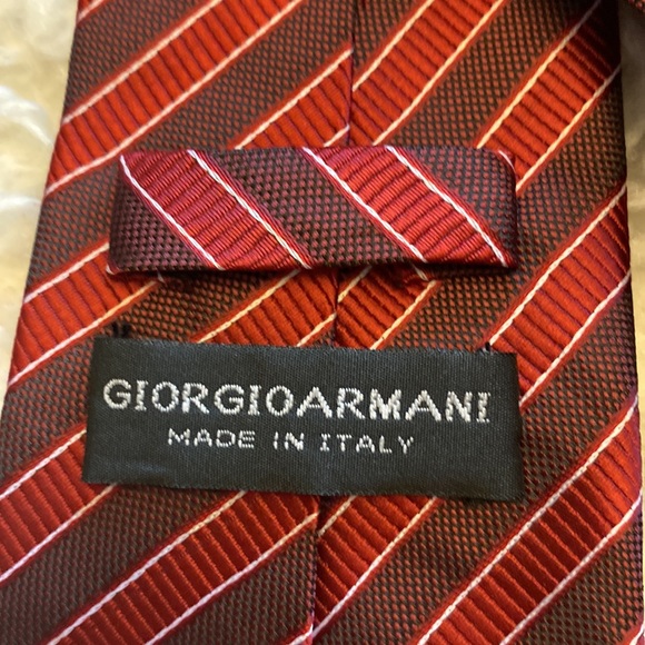 CLEARANCE SALE 🥳Giorgio  Armani silk tie - Picture 4 of 7